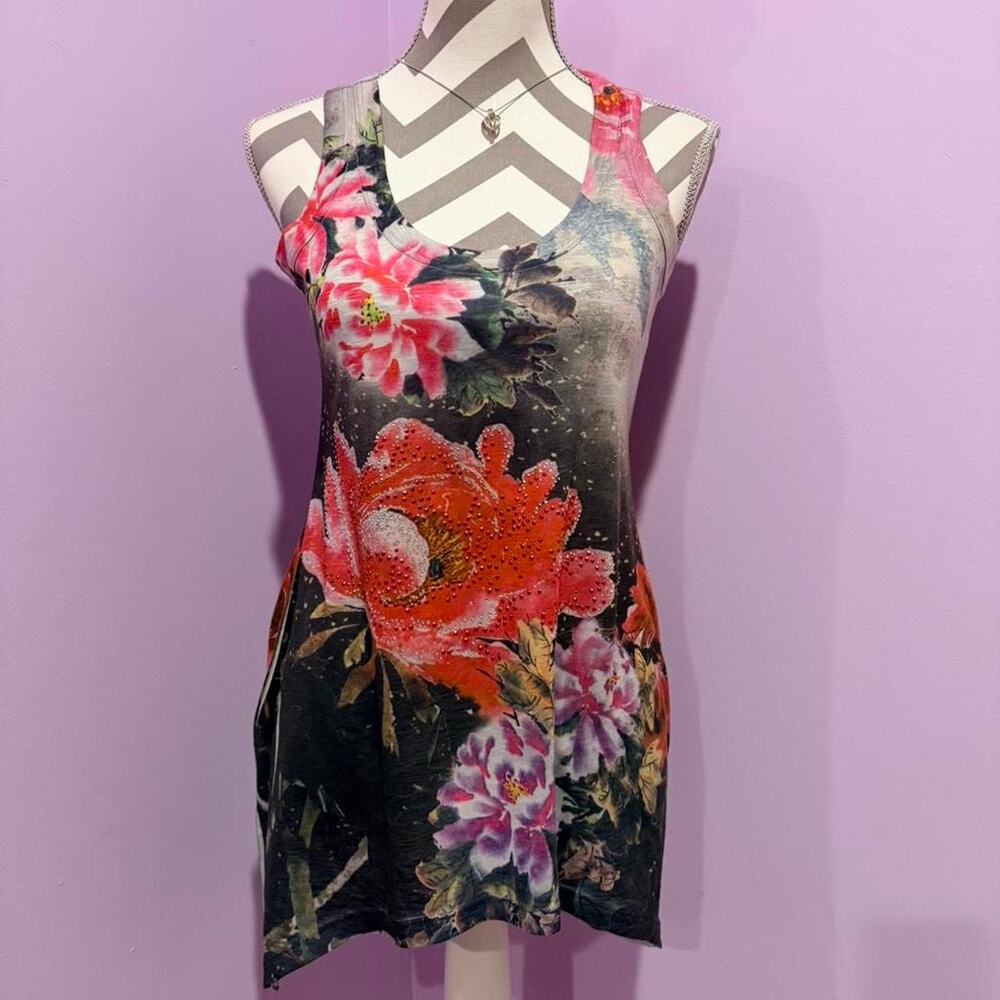 Multi coloured floral print sleeveless tank